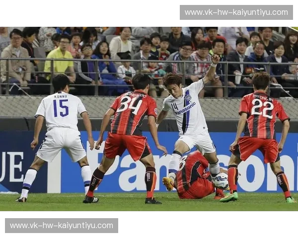 蓝魔远征与袋鼠硬汉的终极博弈：申花vs珀斯光荣，一场关于意志与信仰的绿茵史诗